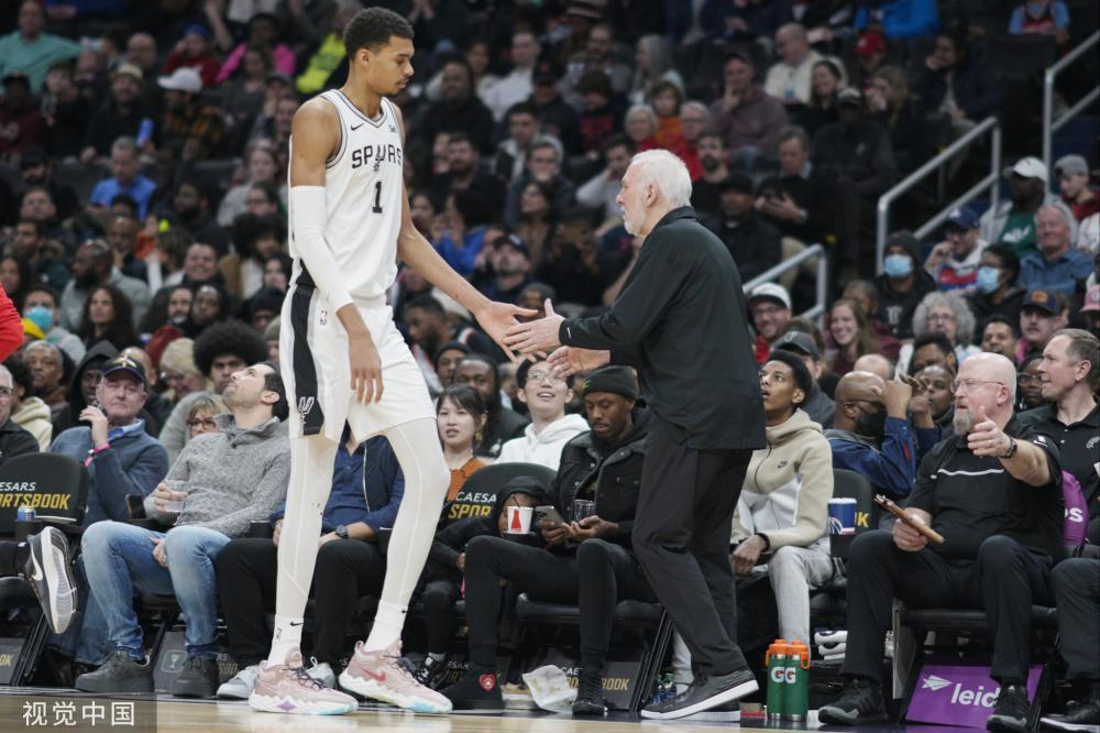 局显得气势 局显得气势